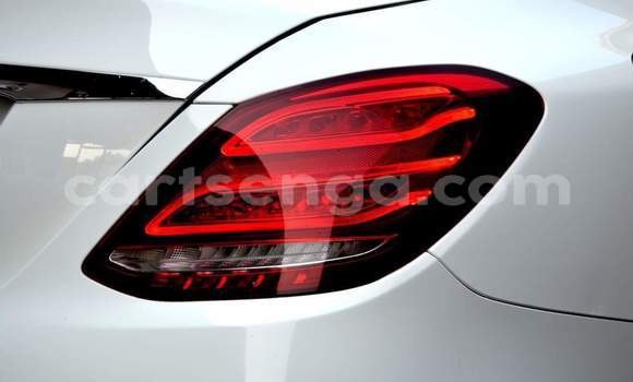 Buy Used Mercedes‒Benz C–Class White Car in Nhlangano in Shiselweni District Buy Used Mercedes‒Benz C–Class White Car in Nhlangano in Shiselweni District