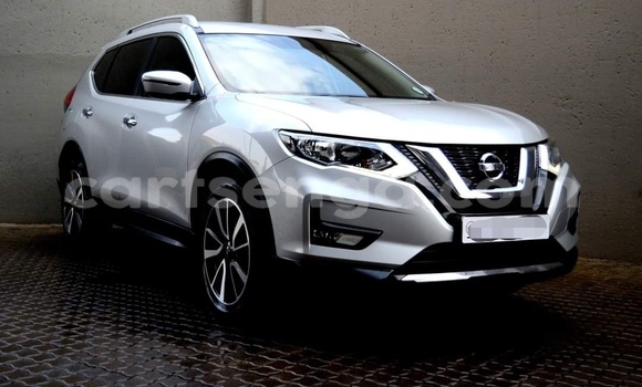 Acheter Occasion Voiture Nissan X–Trail Gris à Hlatikulu, Shiselweni District Acheter Occasion Voiture Nissan X–Trail Gris à Hlatikulu, Shiselweni District