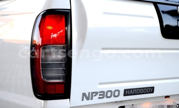 Nunua Ilio tumika Nissan NP 300 White Gari ndani ya Manzini nchini Manzini Nunua Ilio tumika Nissan NP 300 White Gari ndani ya Manzini nchini Manzini