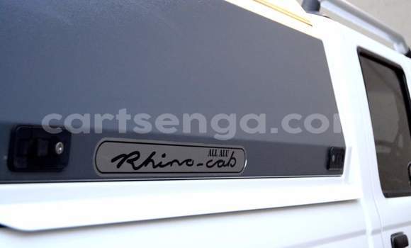 Nunua Ilio tumika Nissan NP 300 White Gari ndani ya Manzini nchini Manzini Nunua Ilio tumika Nissan NP 300 White Gari ndani ya Manzini nchini Manzini