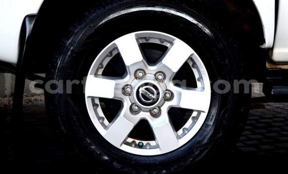Nunua Ilio tumika Nissan NP 300 White Gari ndani ya Manzini nchini Manzini Nunua Ilio tumika Nissan NP 300 White Gari ndani ya Manzini nchini Manzini