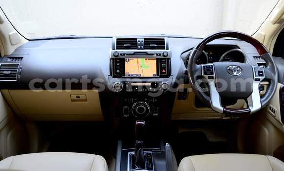 Buy Used Toyota Land Cruiser Prado White Car in Nhlangano in Shiselweni District Buy Used Toyota Land Cruiser Prado White Car in Nhlangano in Shiselweni District