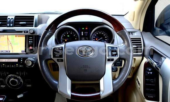 Buy Used Toyota Land Cruiser Prado White Car in Nhlangano in Shiselweni District Buy Used Toyota Land Cruiser Prado White Car in Nhlangano in Shiselweni District