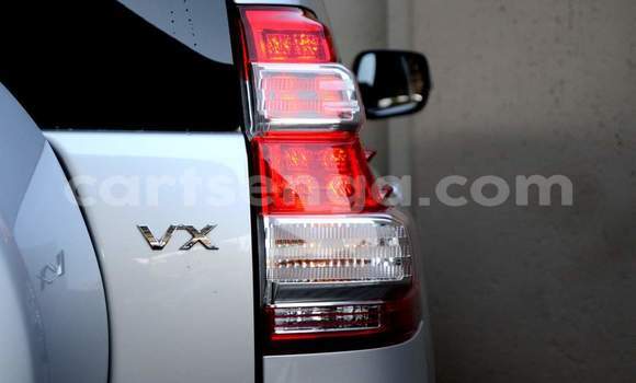 Buy Used Toyota Land Cruiser Prado White Car in Nhlangano in Shiselweni District Buy Used Toyota Land Cruiser Prado White Car in Nhlangano in Shiselweni District