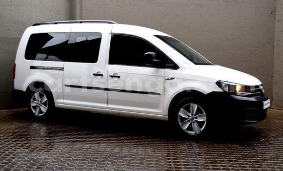 Buy Used Volkswagen Caddy White Car in Ezulwini in Hhohho