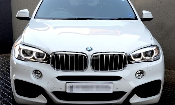 Acheter Occasion Voiture BMW X6 Blanc à Hlatikulu, Shiselweni District Acheter Occasion Voiture BMW X6 Blanc à Hlatikulu, Shiselweni District