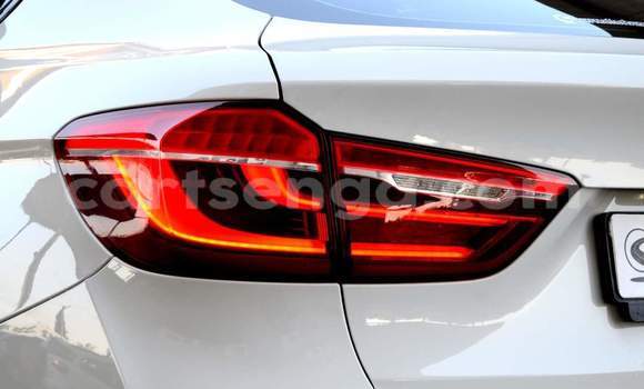 Acheter Occasion Voiture BMW X6 Blanc à Hlatikulu, Shiselweni District Acheter Occasion Voiture BMW X6 Blanc à Hlatikulu, Shiselweni District