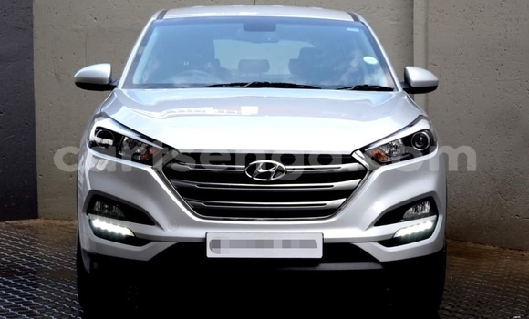 Acheter Occasion Voiture Hyundai Tucson Blanc à Mbabane, Manzini Acheter Occasion Voiture Hyundai Tucson Blanc à Mbabane, Manzini