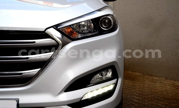Acheter Occasion Voiture Hyundai Tucson Blanc à Mbabane, Manzini Acheter Occasion Voiture Hyundai Tucson Blanc à Mbabane, Manzini