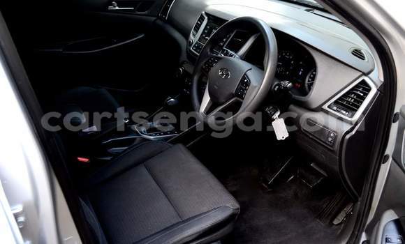Acheter Occasion Voiture Hyundai Tucson Blanc à Mbabane, Manzini Acheter Occasion Voiture Hyundai Tucson Blanc à Mbabane, Manzini
