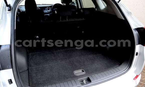 Acheter Occasion Voiture Hyundai Tucson Blanc à Mbabane, Manzini Acheter Occasion Voiture Hyundai Tucson Blanc à Mbabane, Manzini