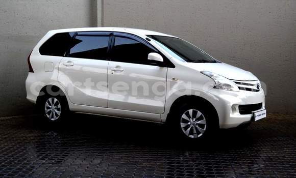 Nunua Ilio tumika Toyota Avanza White Gari ndani ya Ezulwini nchini Hhohho Nunua Ilio tumika Toyota Avanza White Gari ndani ya Ezulwini nchini Hhohho