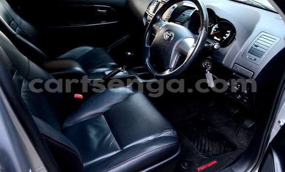 Nunua Ilio tumika Toyota Fortuner Silver Gari ndani ya Manzini nchini Manzini Nunua Ilio tumika Toyota Fortuner Silver Gari ndani ya Manzini nchini Manzini