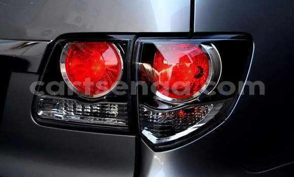 Nunua Ilio tumika Toyota Fortuner Silver Gari ndani ya Manzini nchini Manzini Nunua Ilio tumika Toyota Fortuner Silver Gari ndani ya Manzini nchini Manzini