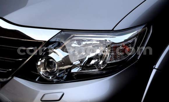 Nunua Ilio tumika Toyota Fortuner Silver Gari ndani ya Manzini nchini Manzini Nunua Ilio tumika Toyota Fortuner Silver Gari ndani ya Manzini nchini Manzini