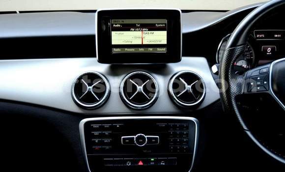 Acheter Occasion Voiture Mercedes‒Benz CLA-klasse Blanc à Mbabane, Manzini Acheter Occasion Voiture Mercedes‒Benz CLA-klasse Blanc à Mbabane, Manzini