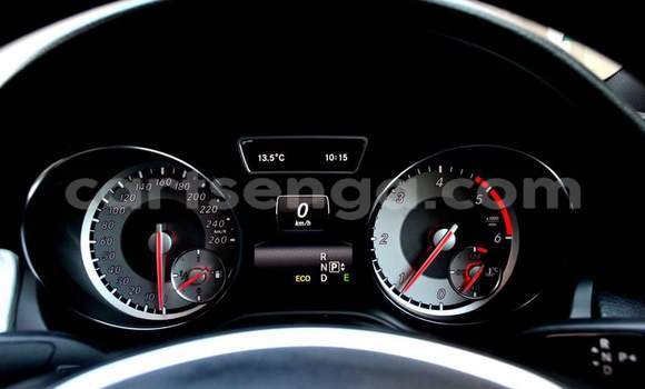 Acheter Occasion Voiture Mercedes‒Benz CLA-klasse Blanc à Mbabane, Manzini Acheter Occasion Voiture Mercedes‒Benz CLA-klasse Blanc à Mbabane, Manzini