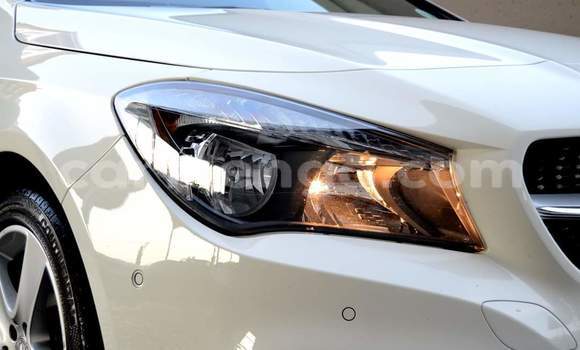 Acheter Occasion Voiture Mercedes‒Benz CLA-klasse Blanc à Mbabane, Manzini Acheter Occasion Voiture Mercedes‒Benz CLA-klasse Blanc à Mbabane, Manzini