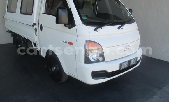 Nunua Ilio tumika Hyundai H200 White Gari ndani ya Mbabane nchini Manzini Nunua Ilio tumika Hyundai H200 White Gari ndani ya Mbabane nchini Manzini