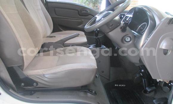 Nunua Ilio tumika Hyundai H200 White Gari ndani ya Mbabane nchini Manzini Nunua Ilio tumika Hyundai H200 White Gari ndani ya Mbabane nchini Manzini