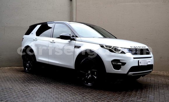 Buy Used Land Rover Discovery Sport White Car in Ezulwini in Hhohho