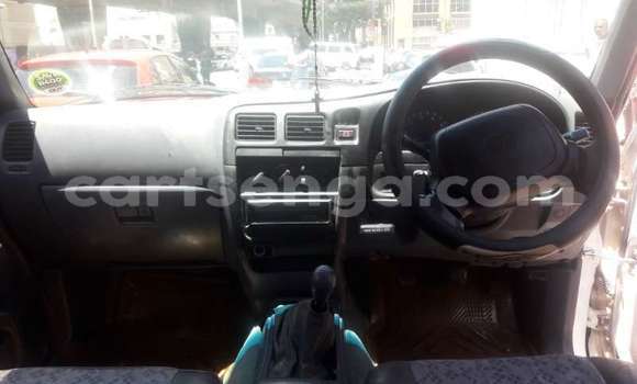 Buy Used Toyota Hilux White Car in Mbabane in Manzini Buy Used Toyota Hilux White Car in Mbabane in Manzini
