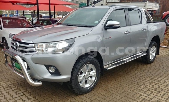Buy Used Toyota Hilux Silver Car in Ezulwini in Hhohho Buy Used Toyota Hilux Silver Car in Ezulwini in Hhohho