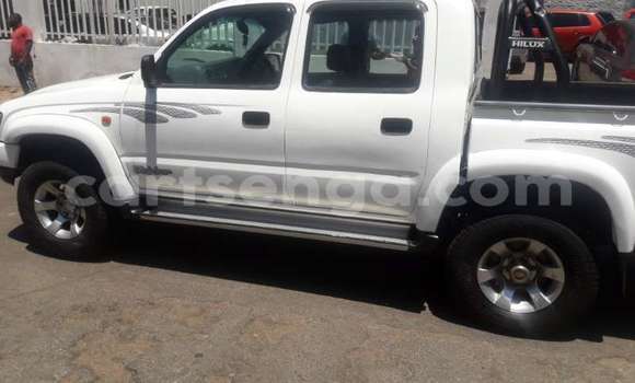 Buy Used Toyota Hilux White Car in Mbabane in Manzini Buy Used Toyota Hilux White Car in Mbabane in Manzini