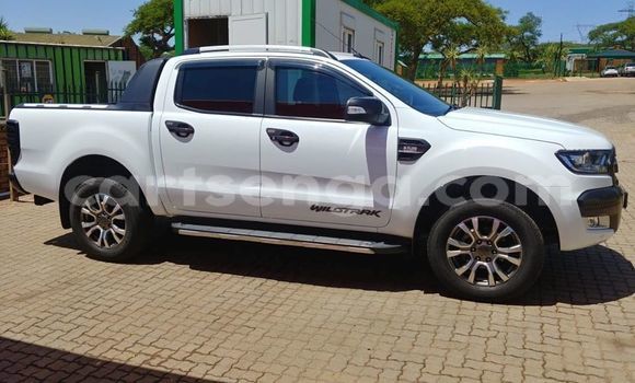 Nunua Ilio tumika Ford Ranger White Gari ndani ya Manzini nchini Manzini Nunua Ilio tumika Ford Ranger White Gari ndani ya Manzini nchini Manzini