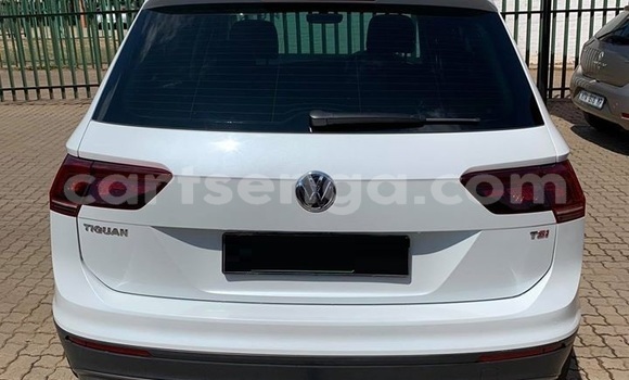 Acheter Occasion Voiture Volkswagen Tiguan Blanc à Manzini, Manzini Acheter Occasion Voiture Volkswagen Tiguan Blanc à Manzini, Manzini