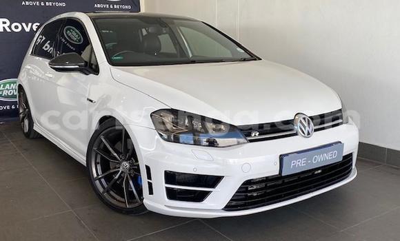 Nunua Ilio tumika Volkswagen Golf R White Gari ndani ya Nhlangano nchini Wilaya ya Shiselweni