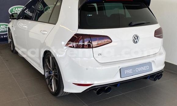 Buy Used Volkswagen Golf R White Car in Nhlangano in Shiselweni District Buy Used Volkswagen Golf R White Car in Nhlangano in Shiselweni District