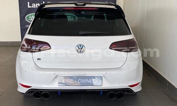 Buy Used Volkswagen Golf R White Car in Nhlangano in Shiselweni District Buy Used Volkswagen Golf R White Car in Nhlangano in Shiselweni District