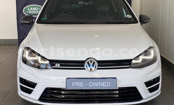 Buy Used Volkswagen Golf R White Car in Nhlangano in Shiselweni District Buy Used Volkswagen Golf R White Car in Nhlangano in Shiselweni District