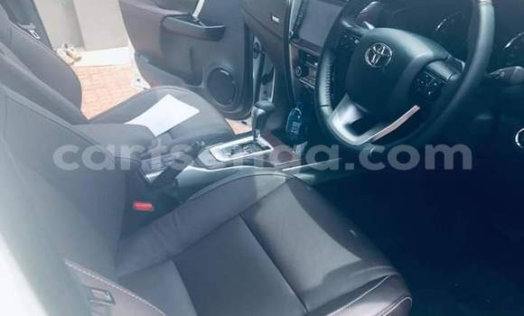 Buy Used Toyota Fortuner White Car in Nhlangano in Shiselweni District Buy Used Toyota Fortuner White Car in Nhlangano in Shiselweni District
