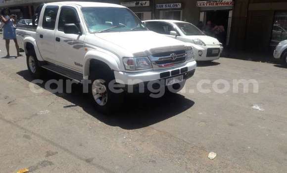 Buy Used Toyota Hilux White Car in Mbabane in Manzini Buy Used Toyota Hilux White Car in Mbabane in Manzini
