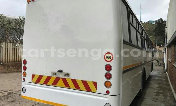 Buy Used Nissan UD White Truck in Mbabane in Manzini Buy Used Nissan UD White Truck in Mbabane in Manzini