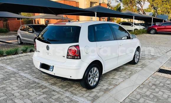 Buy Used Volkswagen Polo White Car in Nhlangano in Shiselweni District Buy Used Volkswagen Polo White Car in Nhlangano in Shiselweni District