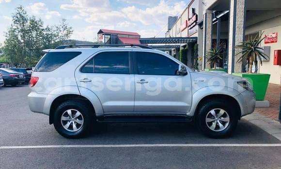 Acheter Occasion Voiture Toyota Fortuner Gris à Manzini, Manzini Acheter Occasion Voiture Toyota Fortuner Gris à Manzini, Manzini