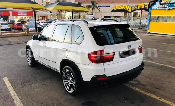 Buy Used BMW X5 White Car in Ezulwini in Hhohho Buy Used BMW X5 White Car in Ezulwini in Hhohho