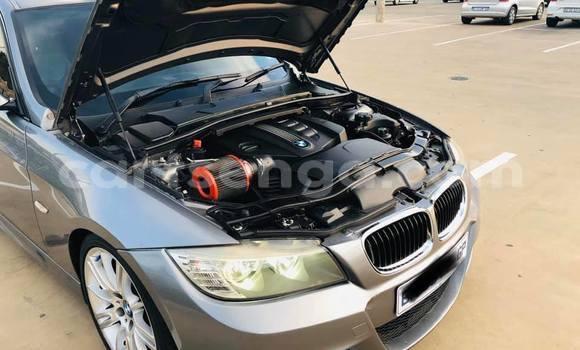 Acheter Occasion Voiture BMW 3–Series Gris à Manzini, Manzini Acheter Occasion Voiture BMW 3–Series Gris à Manzini, Manzini