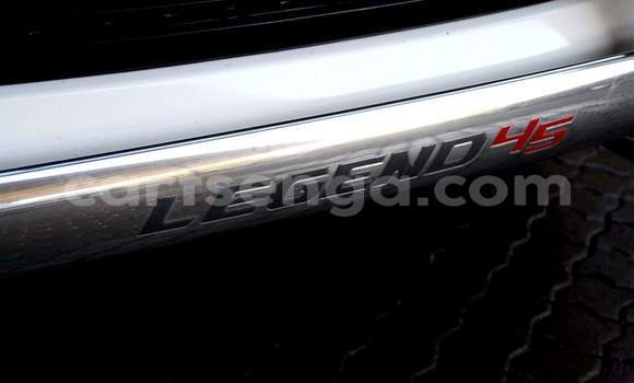 Buy Used Toyota Hilux White Car in Mbabane in Manzini Buy Used Toyota Hilux White Car in Mbabane in Manzini