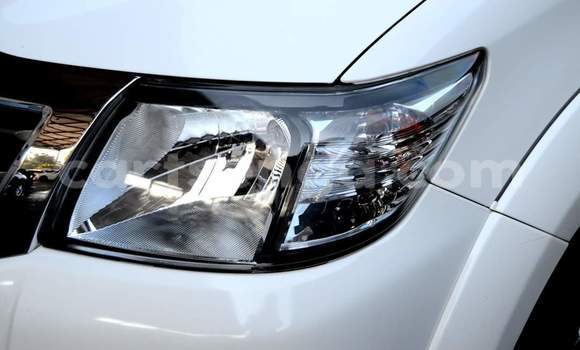 Buy Used Toyota Hilux White Car in Mbabane in Manzini Buy Used Toyota Hilux White Car in Mbabane in Manzini