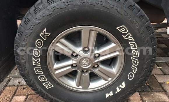 Nunua Ilio tumika Toyota Hilux White Gari ndani ya Ezulwini nchini Hhohho Nunua Ilio tumika Toyota Hilux White Gari ndani ya Ezulwini nchini Hhohho