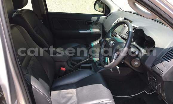 Buy Used Toyota Hilux Silver Car in Mbabane in Manzini Buy Used Toyota Hilux Silver Car in Mbabane in Manzini