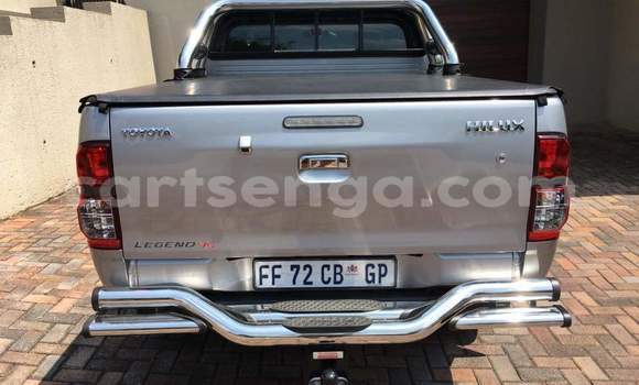 Buy Used Toyota Hilux Silver Car in Mbabane in Manzini Buy Used Toyota Hilux Silver Car in Mbabane in Manzini