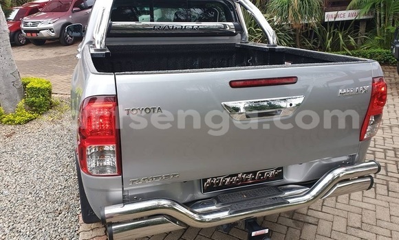 Acheter Occasion Voiture Toyota Hilux Gris à Mbabane, Manzini Acheter Occasion Voiture Toyota Hilux Gris à Mbabane, Manzini