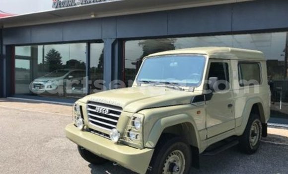 Buy Used Abarth 124 Spider Beige Car in Bhunya in Manzini Buy Used Abarth 124 Spider Beige Car in Bhunya in Manzini