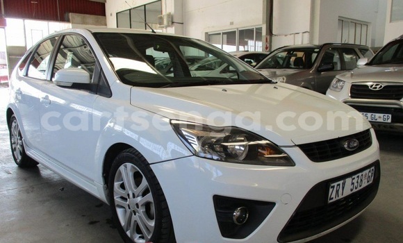 Nunua Ilio tumika Ford Focus White Gari ndani ya Ezulwini nchini Hhohho Nunua Ilio tumika Ford Focus White Gari ndani ya Ezulwini nchini Hhohho