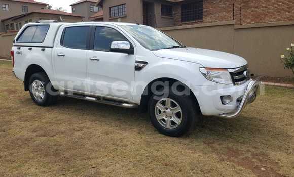 Acheter Occasion Voiture Ford Ranger Blanc à Ezulwini, Hhohho Acheter Occasion Voiture Ford Ranger Blanc à Ezulwini, Hhohho